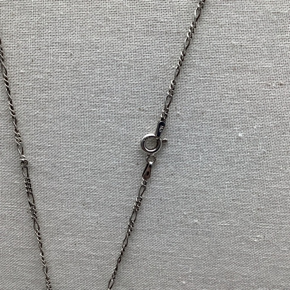 Vintage Puffy Heart Sterling Silver Pendant Necklace - Picture 4 of 4